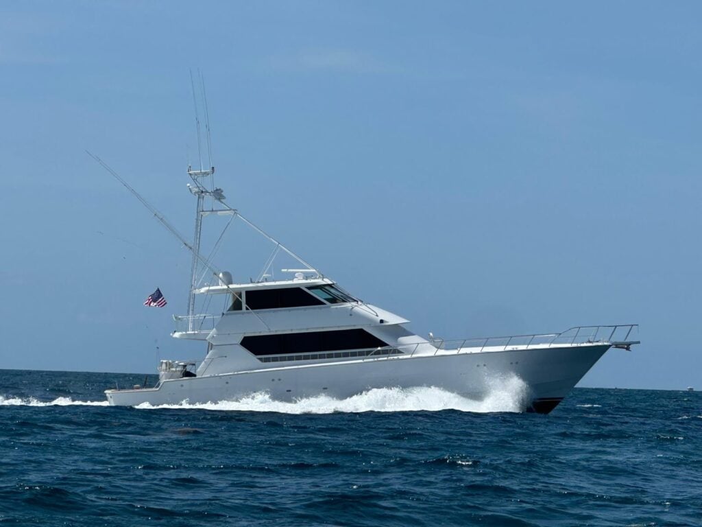 82' 1993 Hatteras Convertible