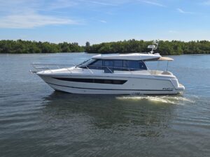 36' 2018 NC11 Jeanneau Carpe Diem