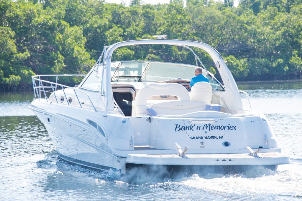 2001 Sea Ray 410 Express Cruiser