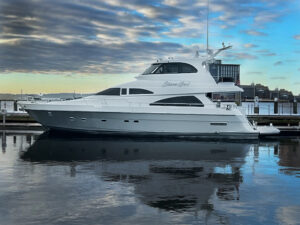 2005 Neptunus 66 Skylounge