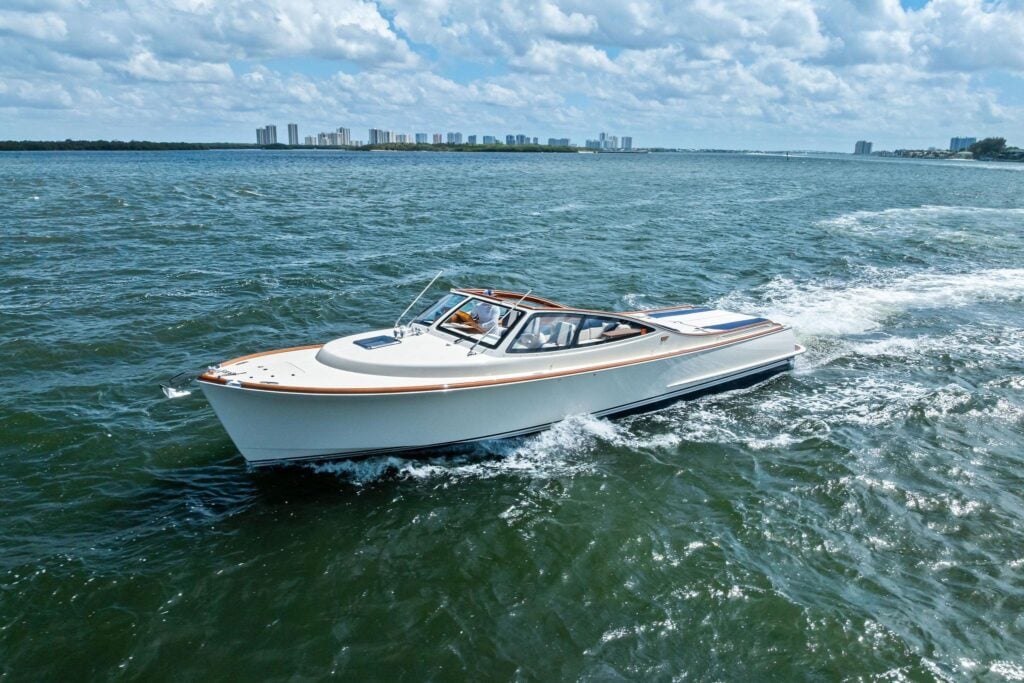 38 Hinckley 2008 Rascal
